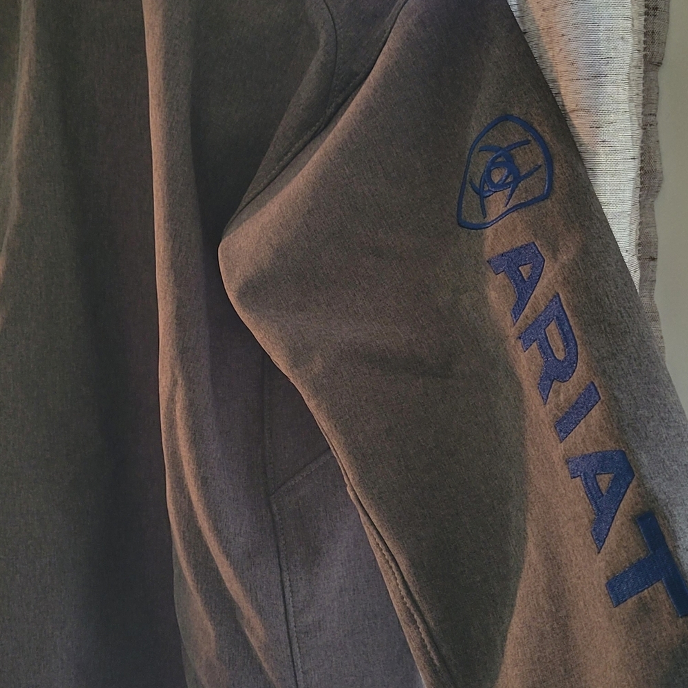 Youth Large Ariat jacket